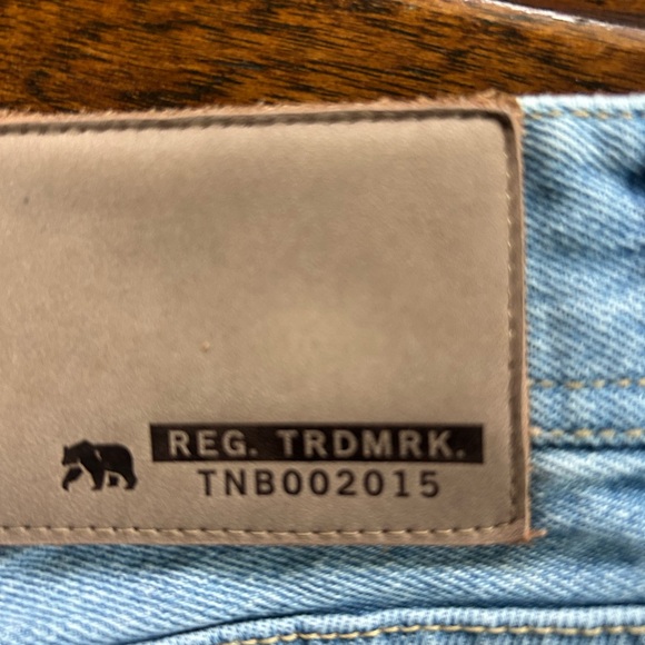 The Normal Brand - Picture 4 of 4